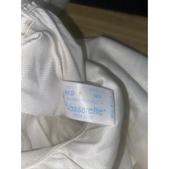 Vintage 70s 80s Vassarette White Nylon 24” Long Half Slip Size Medium USA Made - Picture 5 of 6